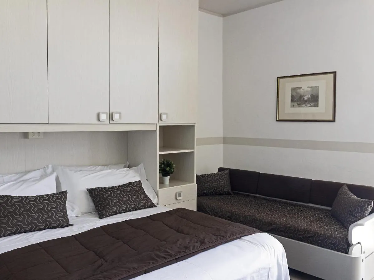 Hotel Funivia Laveno-Mombello