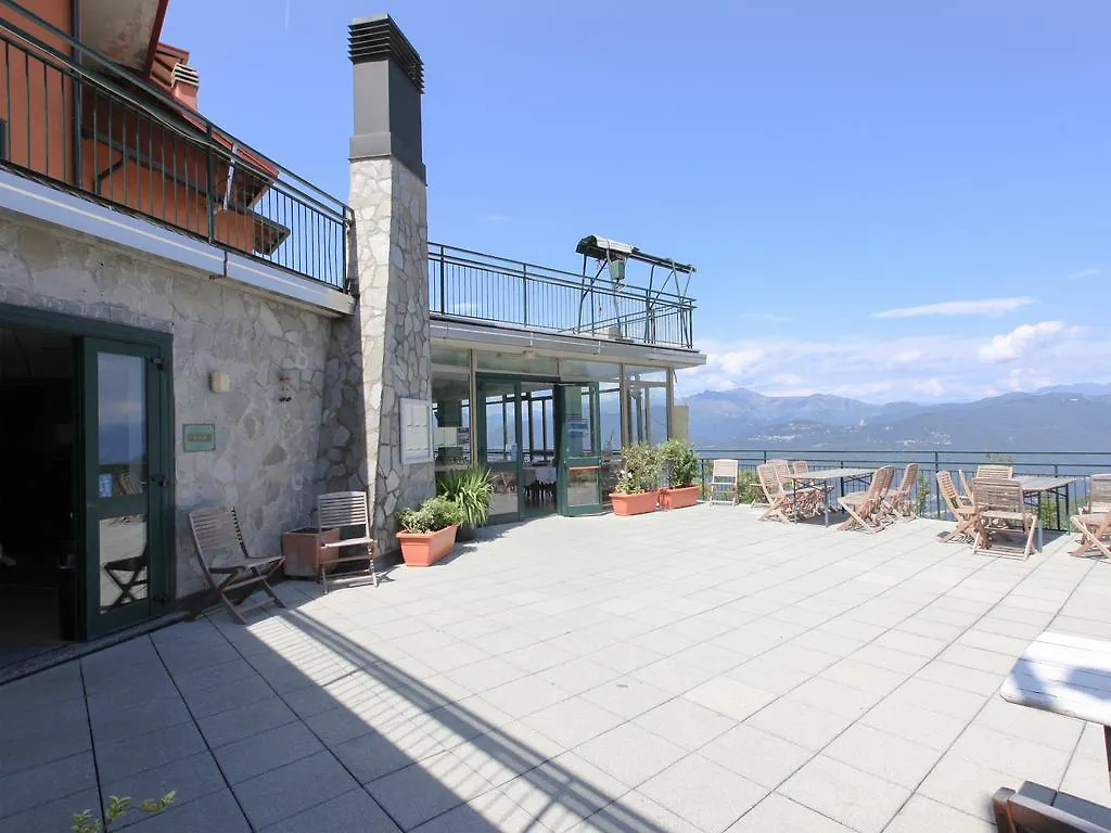 Hotel Funivia Laveno-Mombello