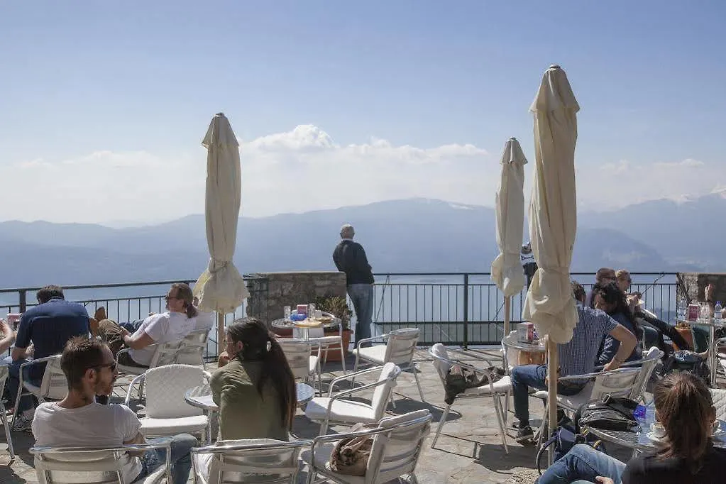 Hotel Funivia Laveno-Mombello