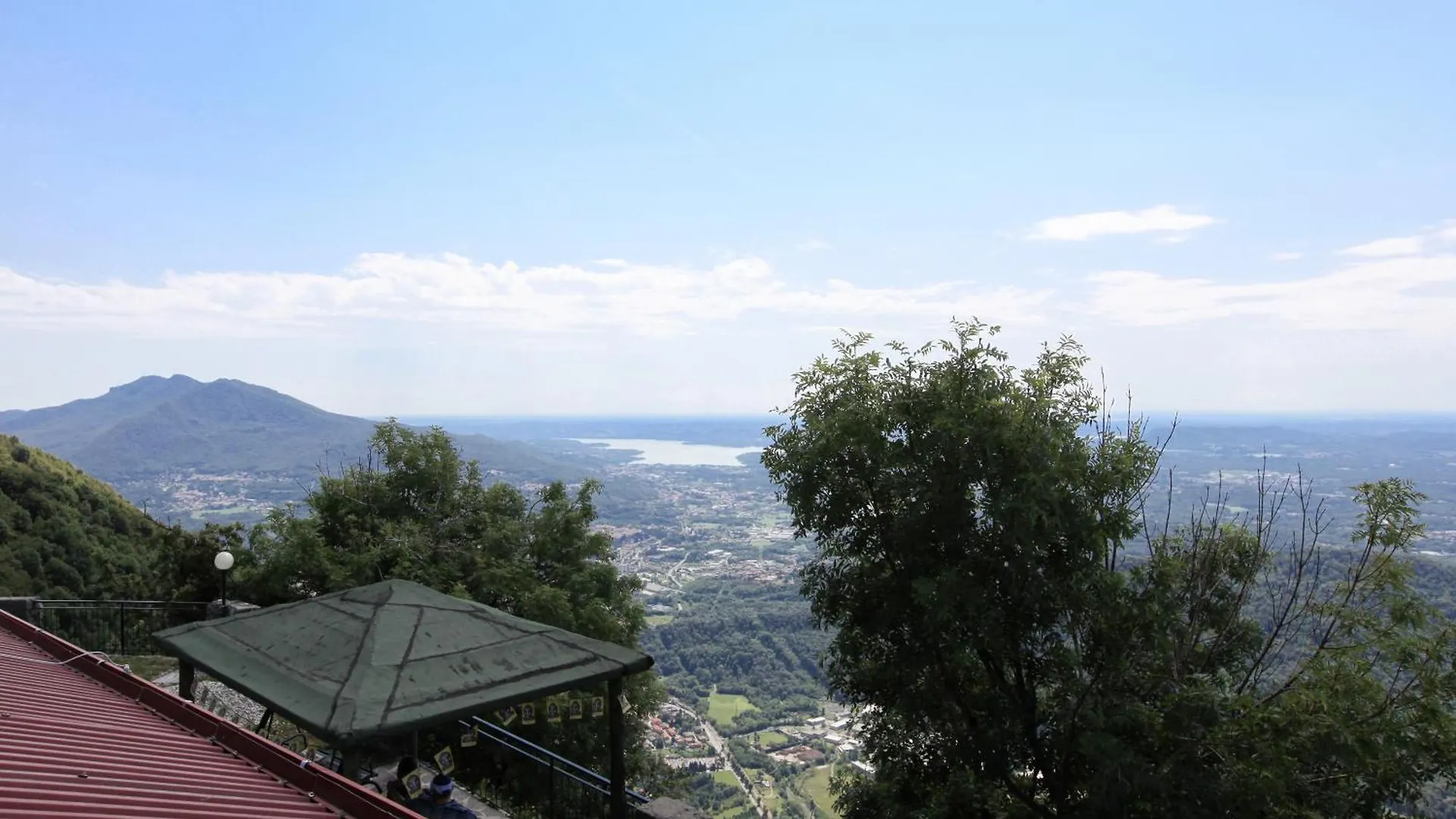 Hotel Funivia Laveno-Mombello
