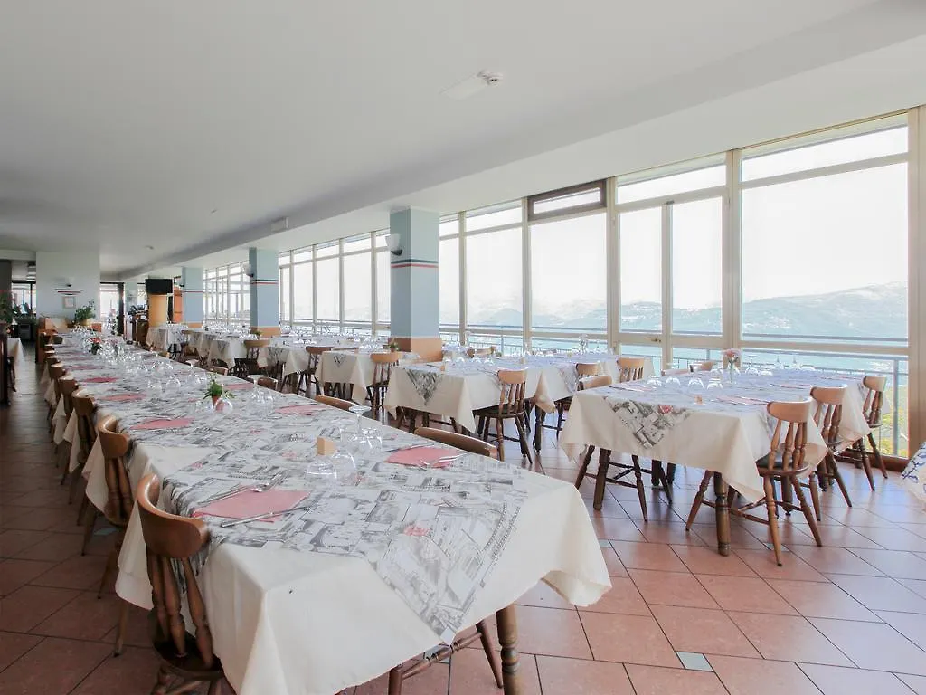 Hotel Funivia Laveno-Mombello